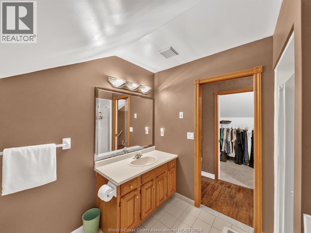 3157 Robinet, Windsor, Ontario  N8R 1P7 - Photo 35 - 26002541
