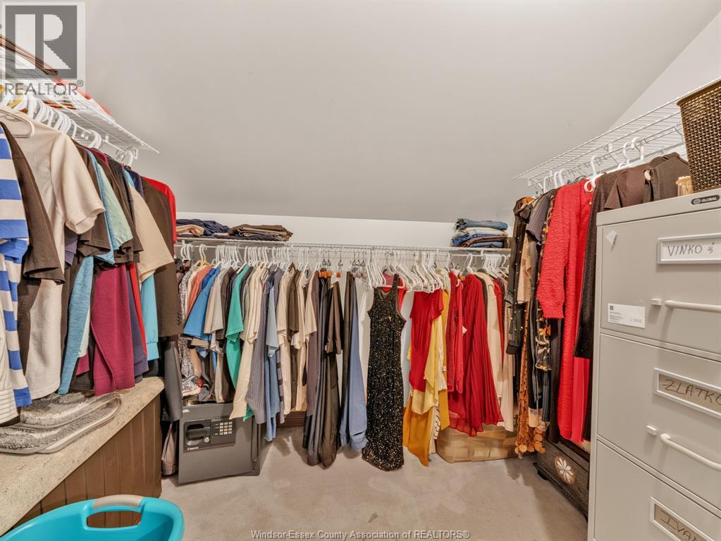 3157 Robinet, Windsor, Ontario  N8R 1P7 - Photo 36 - 26002541