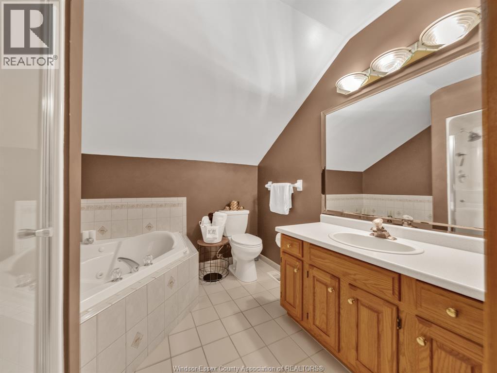 3157 Robinet, Windsor, Ontario  N8R 1P7 - Photo 37 - 26002541