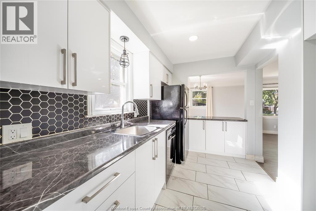 3162 Curry Avenue, Windsor, Ontario  N9E 2T3 - Photo 14 - 26002495