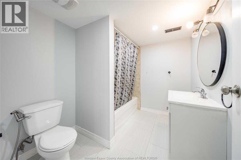 3162 Curry Avenue, Windsor, Ontario  N9E 2T3 - Photo 37 - 26002495