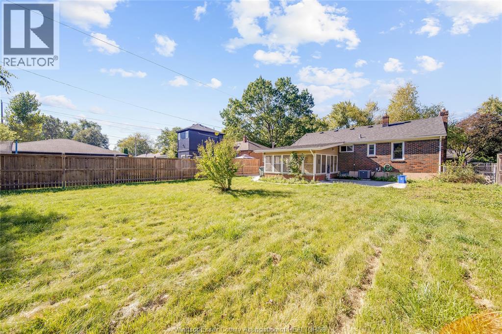 3162 Curry Avenue, Windsor, Ontario  N9E 2T3 - Photo 43 - 26002495