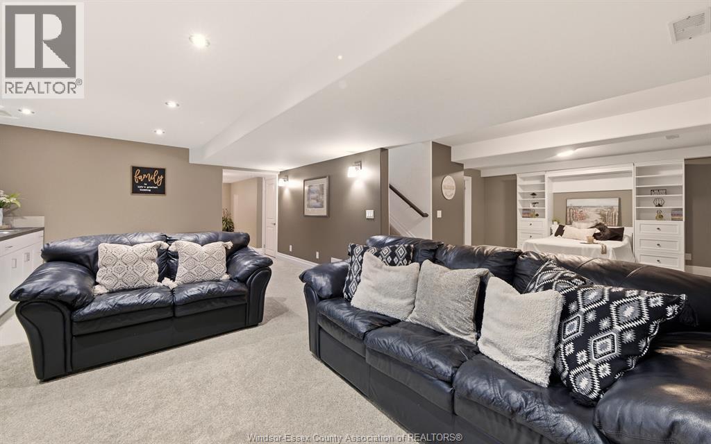 425 Superior Street, Lasalle, Ontario  N9J 3Z5 - Photo 24 - 26002546