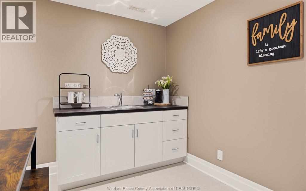 425 Superior Street, Lasalle, Ontario  N9J 3Z5 - Photo 28 - 26002546