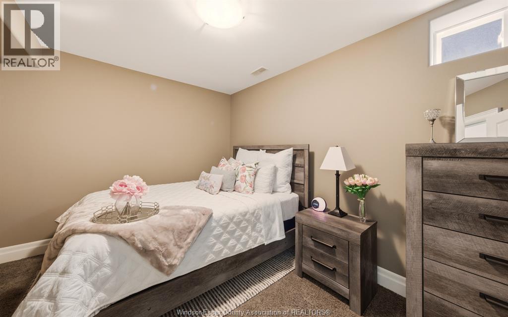 425 Superior Street, Lasalle, Ontario  N9J 3Z5 - Photo 29 - 26002546