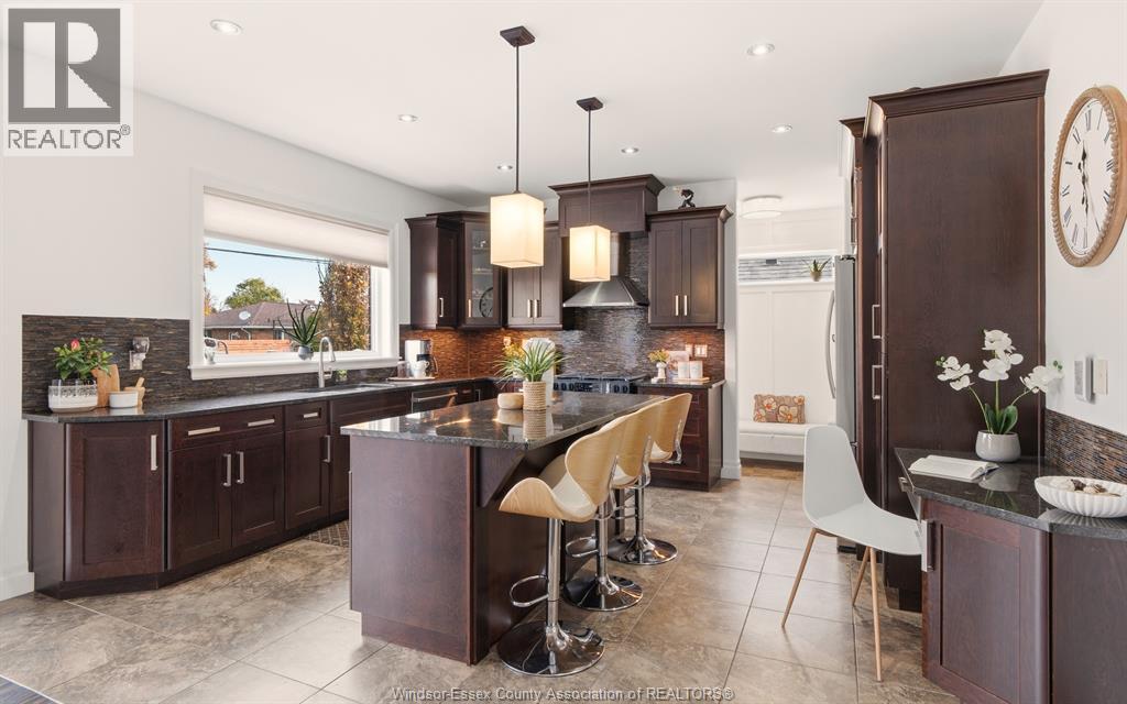 425 Superior Street, Lasalle, Ontario  N9J 3Z5 - Photo 9 - 26002546