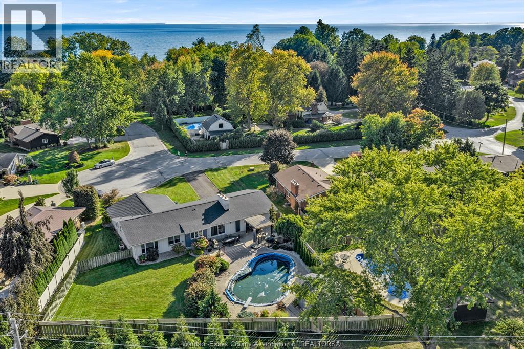 7 Longbeach Drive, Leamington, Ontario  N8H 4H9 - Photo 3 - 26002568