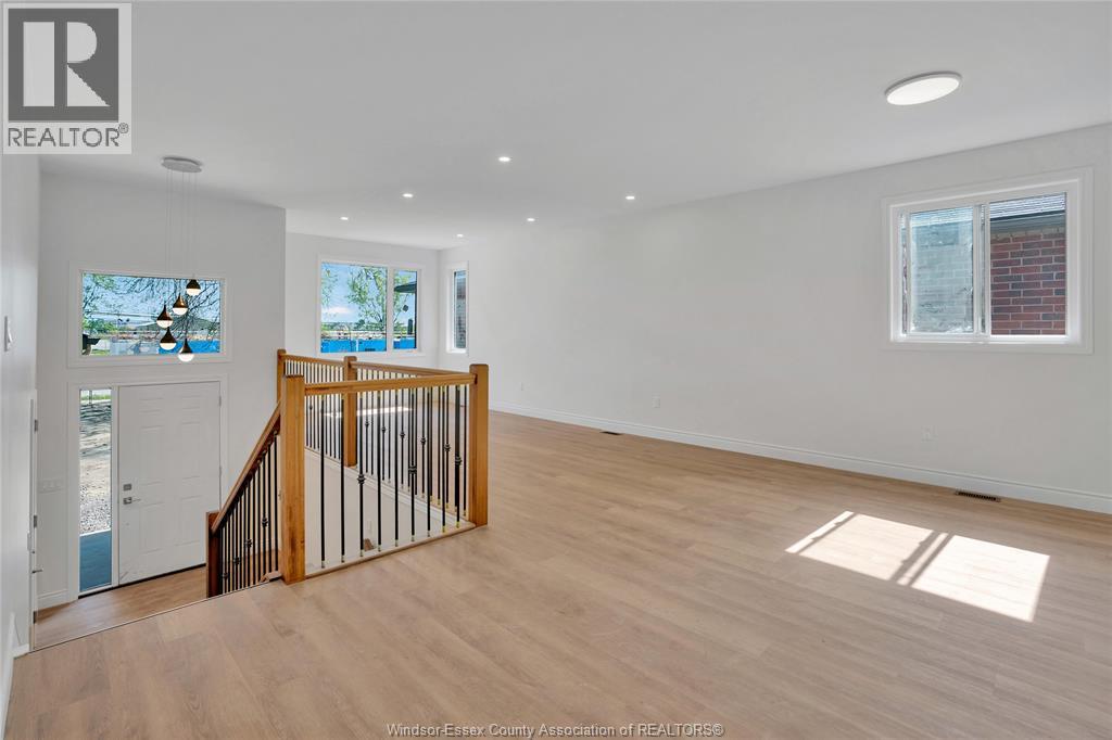 720 Grand Marais East Unit# Upper, Windsor, Ontario  N8X 3H8 - Photo 7 - 26002611