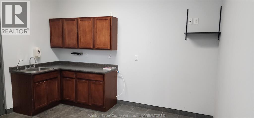 4600 Rhodes Drive Unit# 3, Windsor, Ontario  N8W 5C2 - Photo 17 - 26002468