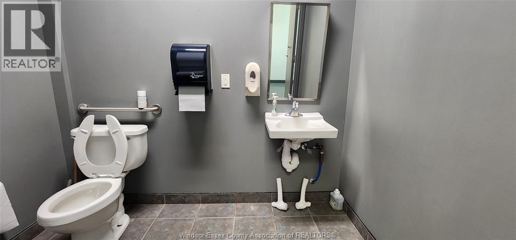 4600 Rhodes Drive Unit# 3, Windsor, Ontario  N8W 5C2 - Photo 18 - 26002468