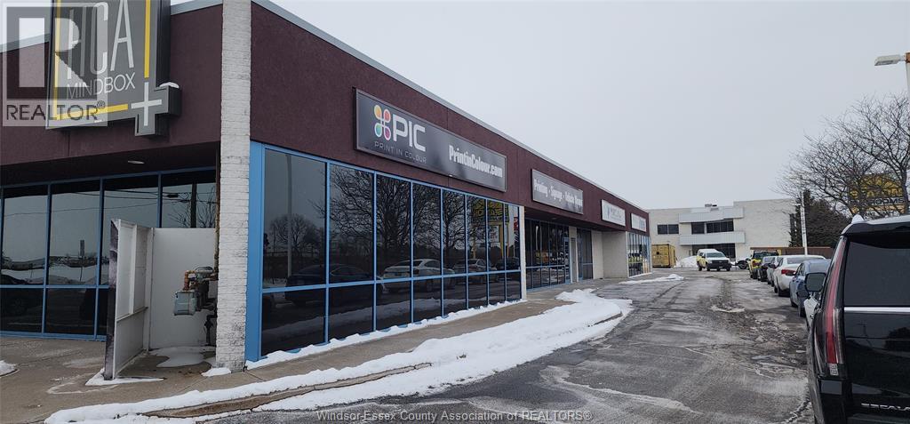 4600 Rhodes Drive Unit# 3, Windsor, Ontario  N8W 5C2 - Photo 3 - 26002468