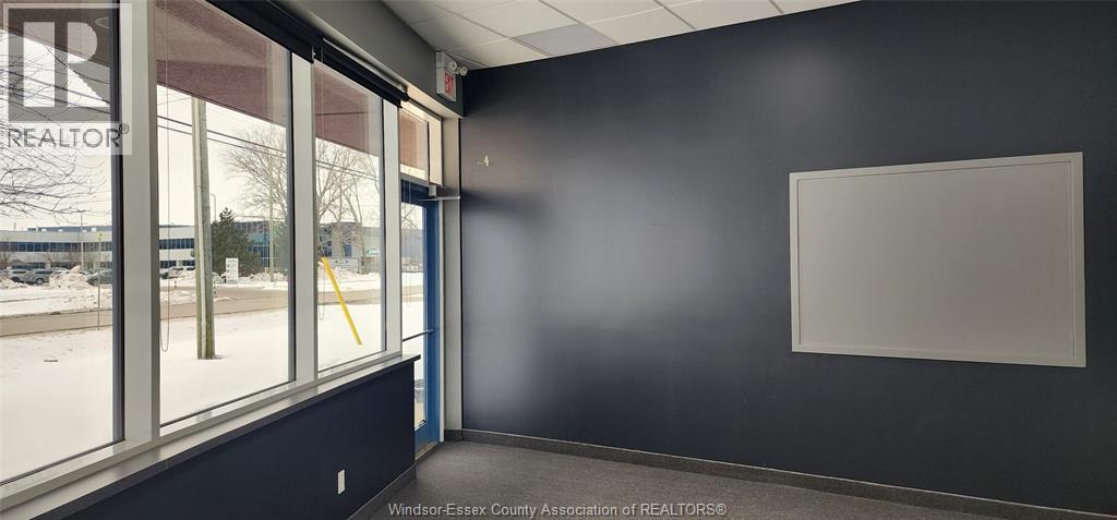 4600 Rhodes Drive Unit# 3, Windsor, Ontario  N8W 5C2 - Photo 4 - 26002468