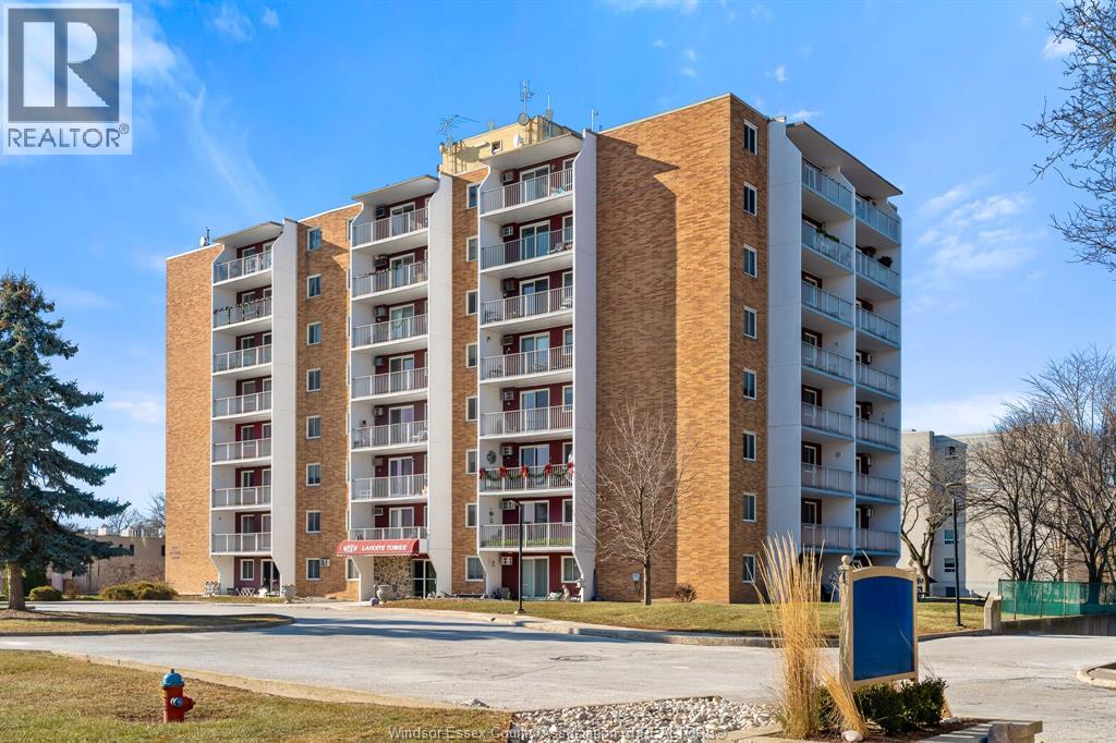 120 Pickering Unit# 205, Amherstburg, Ontario