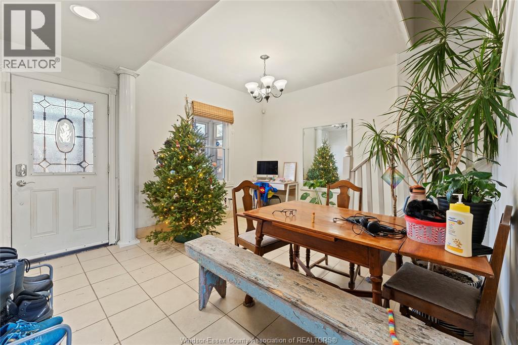 977 Gladstone, Windsor, Ontario  N9A 2R5 - Photo 11 - 26002720