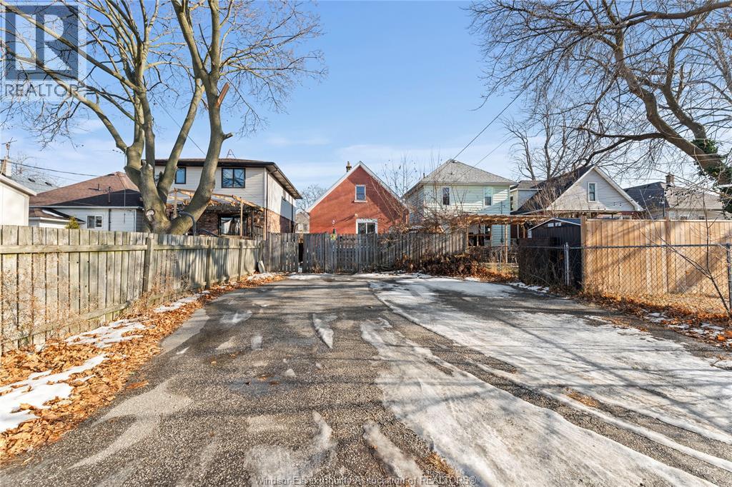 977 Gladstone, Windsor, Ontario  N9A 2R5 - Photo 35 - 26002720