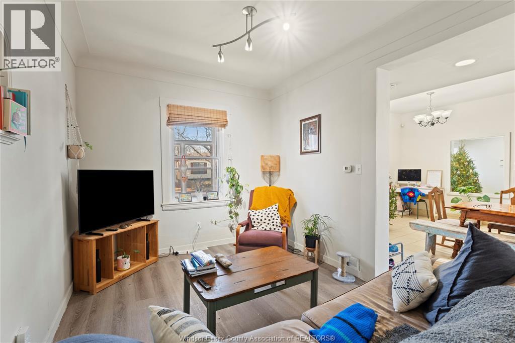 977 Gladstone, Windsor, Ontario  N9A 2R5 - Photo 9 - 26002720