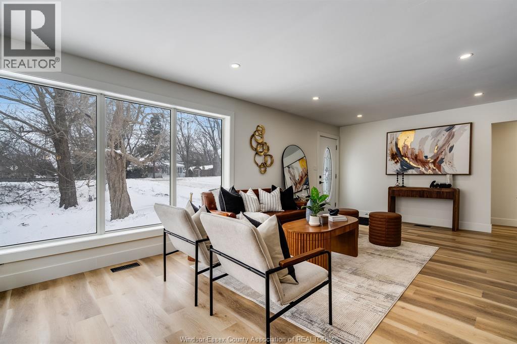 1838 Seacliff Drive, Kingsville, Ontario  N9Y 2M6 - Photo 4 - 26001899