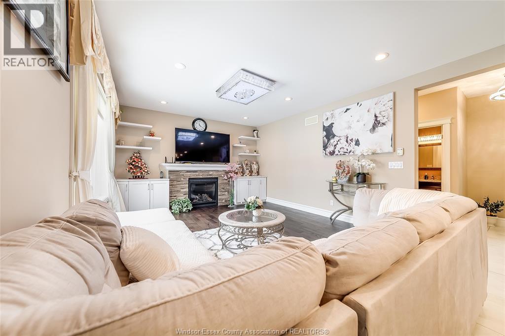 2280 Dandurand, Windsor, Ontario  N9E 4Z7 - Photo 8 - 26002621