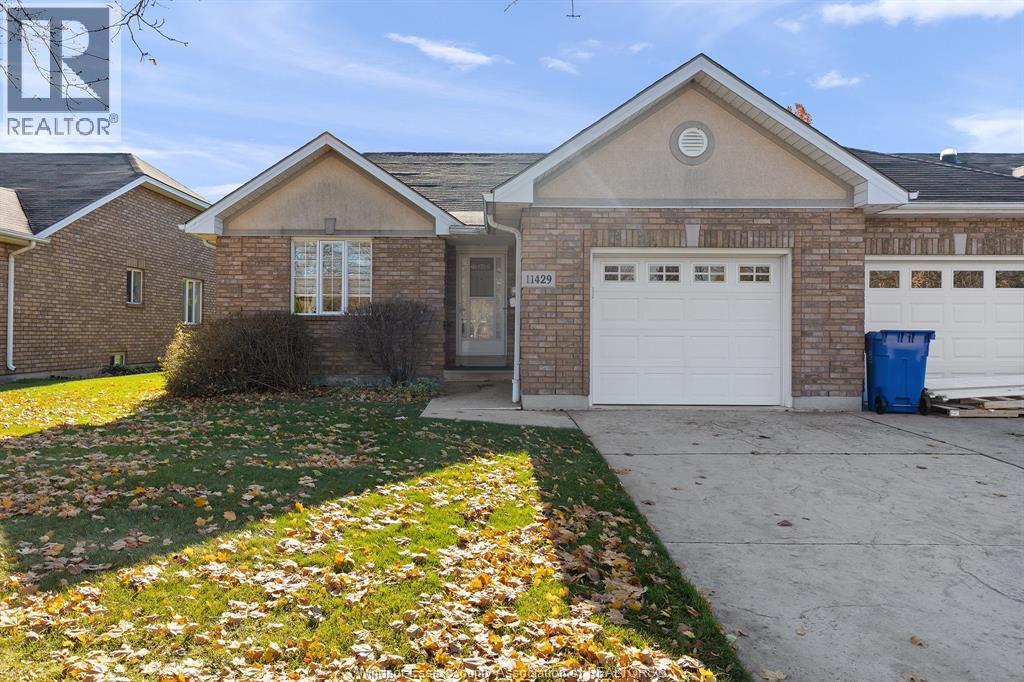 11429 Arvilla Street, Windsor, Ontario  N8P 1L5 - Photo 1 - 26002778