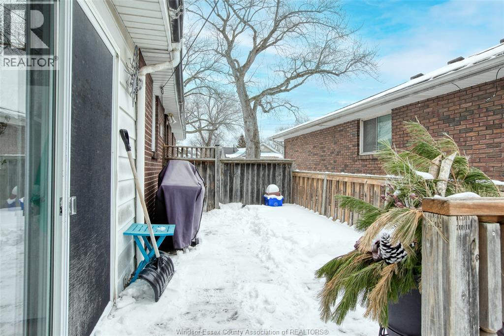 1067 St. Louis, Windsor, Ontario  N8S 2K9 - Photo 31 - 26002808