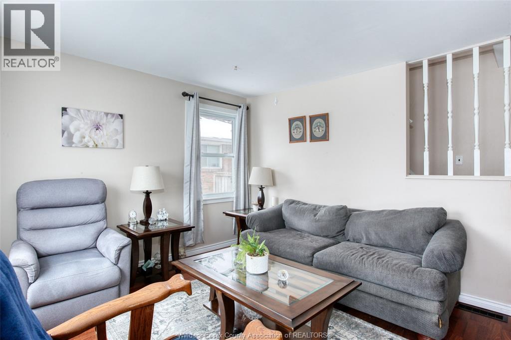 1067 St. Louis, Windsor, Ontario  N8S 2K9 - Photo 6 - 26002808