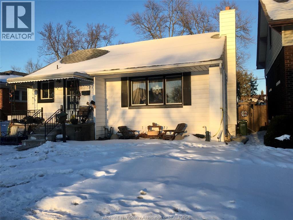 1634 PILLETTE, Windsor, Ontario