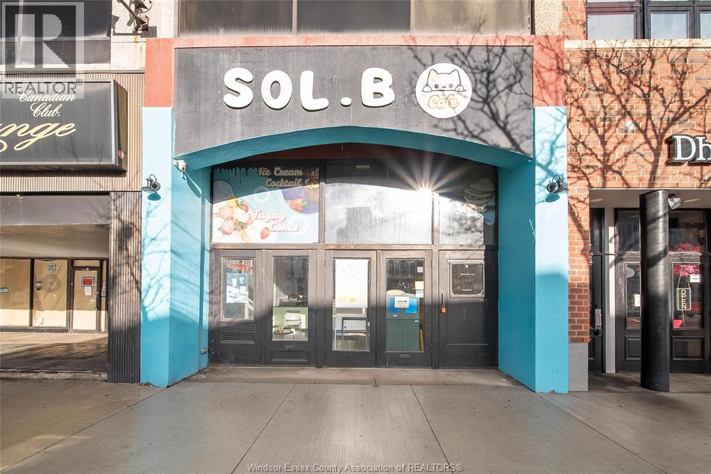 20 Chatham Street East, Windsor, Ontario  N9A 2W1 - Photo 2 - 26003005