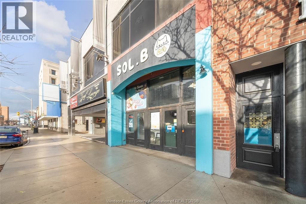 20 Chatham Street East, Windsor, Ontario  N9A 2W1 - Photo 8 - 26003005