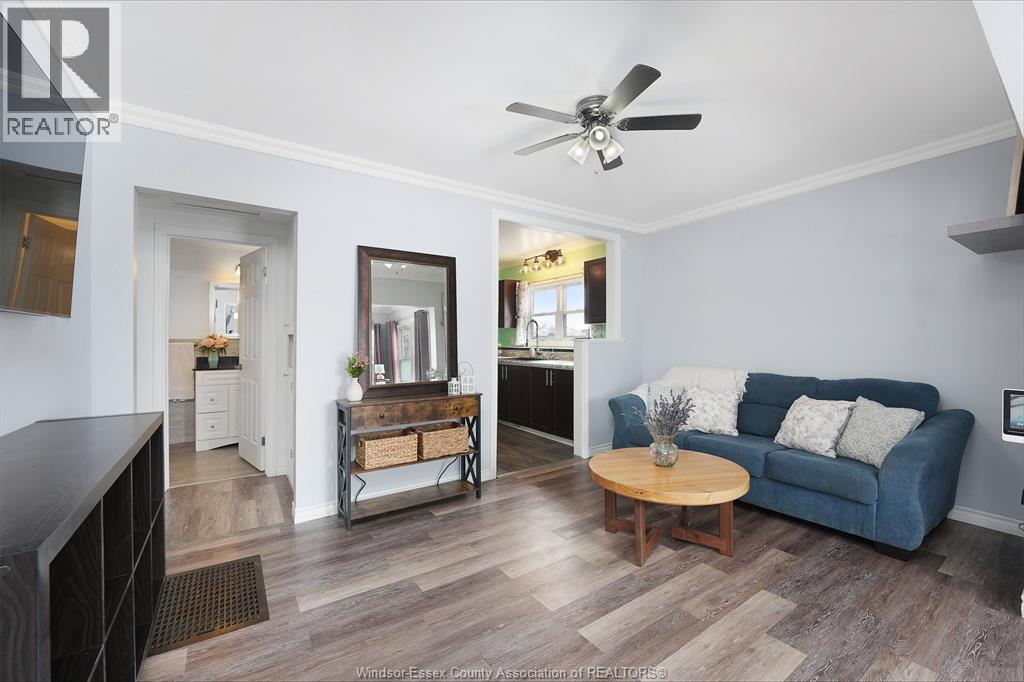 1994 Jefferson, Windsor, Ontario  N8T 2W2 - Photo 5 - 26003020