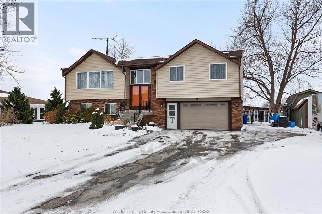 19079 Blue Water Avenue, Lakeshore, Ontario  N0P 2L0 - Photo 2 - 26003021