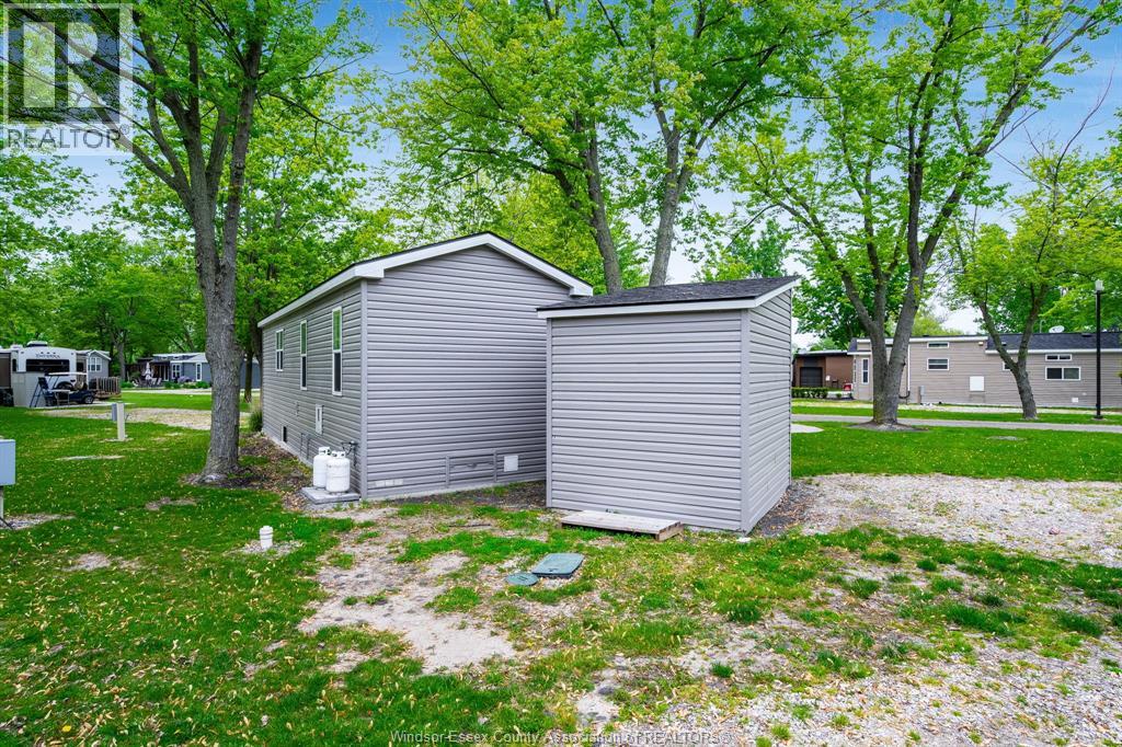 981 County Rd 2 Unit# 522, Lakeshore, Ontario  N8N 4P4 - Photo 21 - 26002925