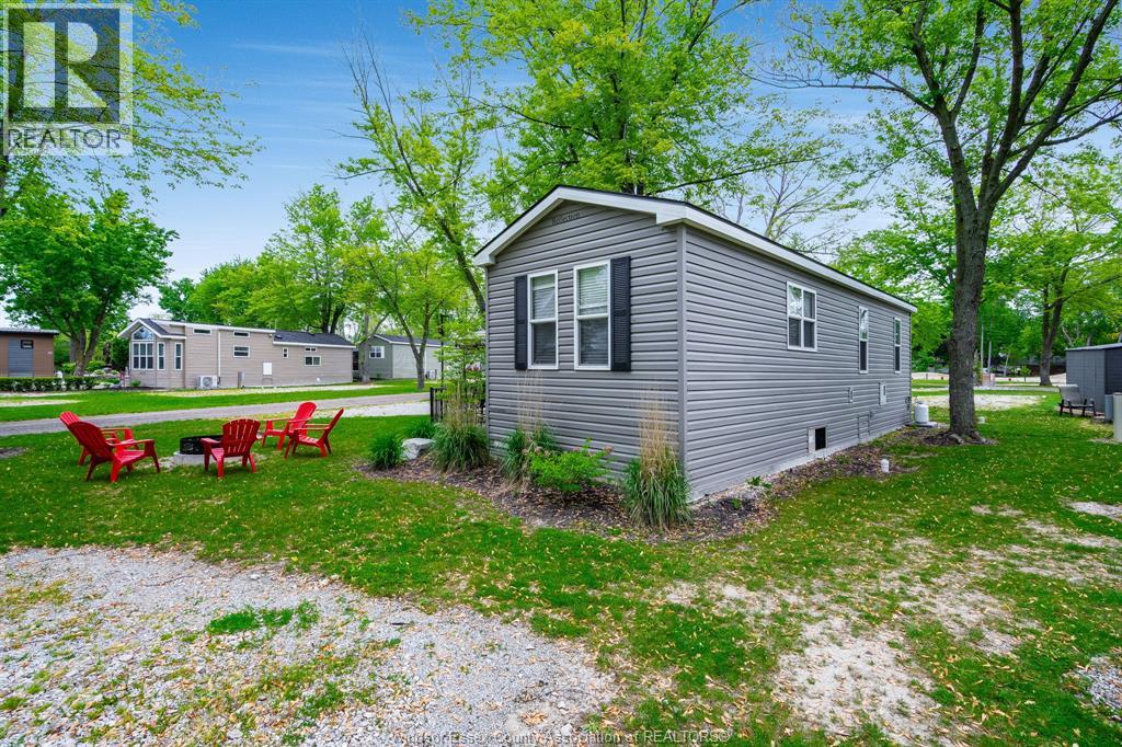 981 County Rd 2 Unit# 522, Lakeshore, Ontario  N8N 4P4 - Photo 22 - 26002925