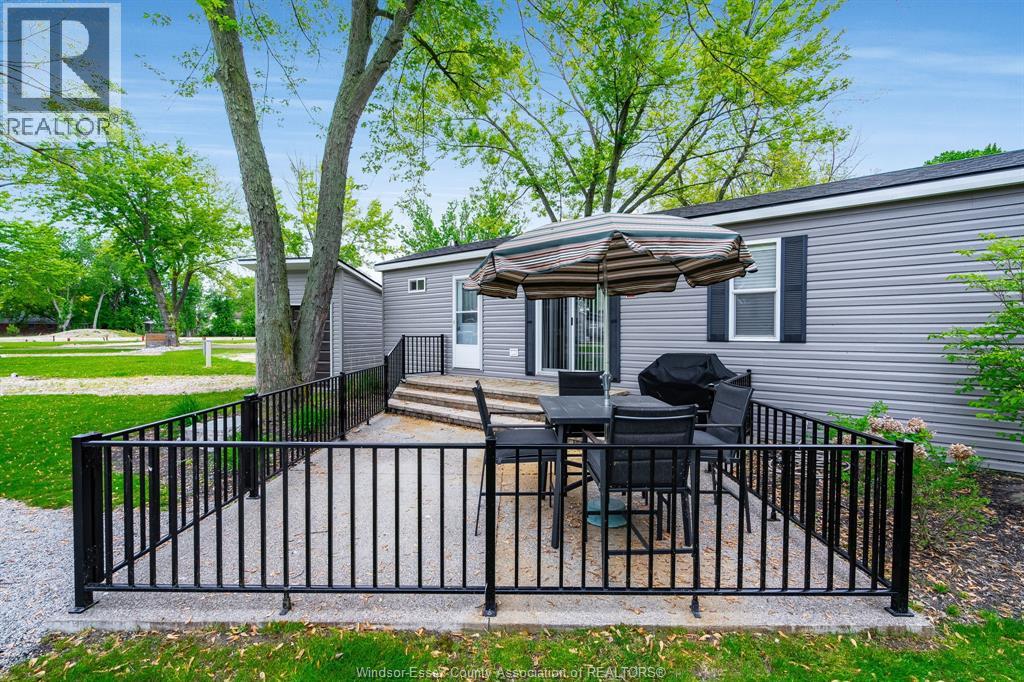 981 County Rd 2 Unit# 522, Lakeshore, Ontario  N8N 4P4 - Photo 23 - 26002925