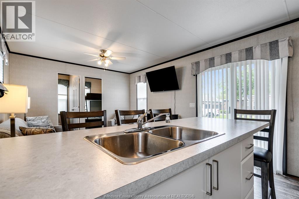 981 County Rd 2 Unit# 522, Lakeshore, Ontario  N8N 4P4 - Photo 7 - 26002925