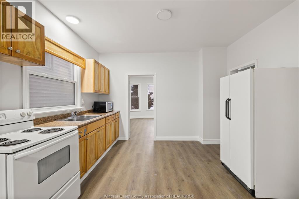 722 Dougall Unit# Main, Windsor, Ontario  N9A 4P8 - Photo 11 - 26003052