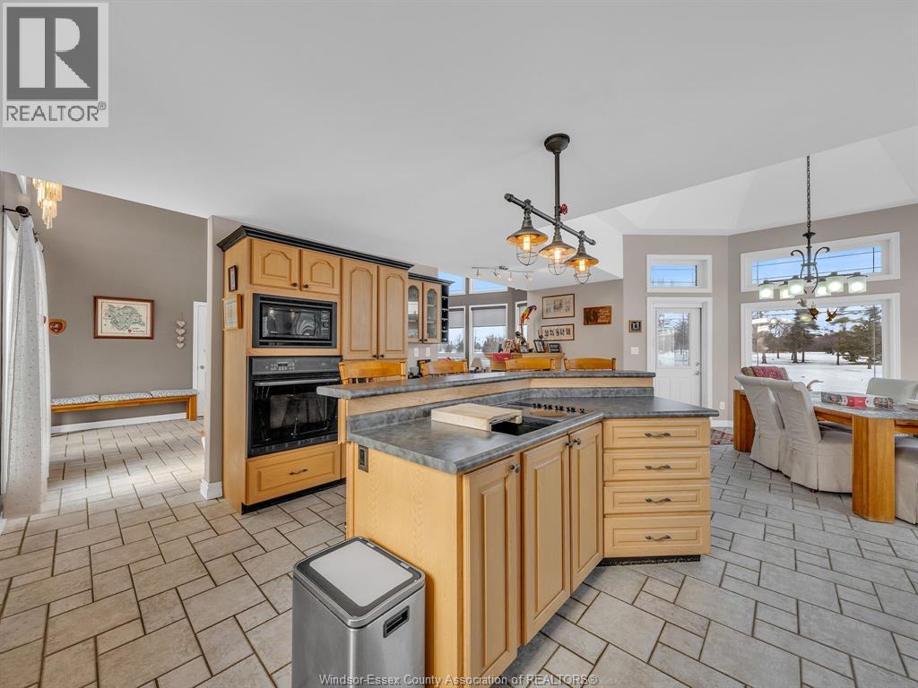 7054 Eagle Crescent, Amherstburg, Ontario  N0R 1J0 - Photo 14 - 26002883