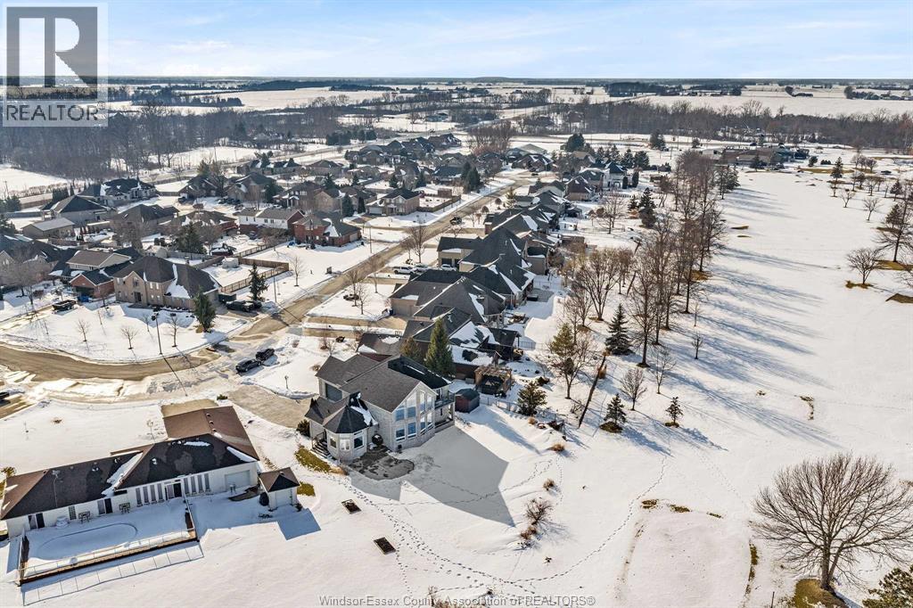 7054 Eagle Crescent, Amherstburg, Ontario  N0R 1J0 - Photo 3 - 26002883