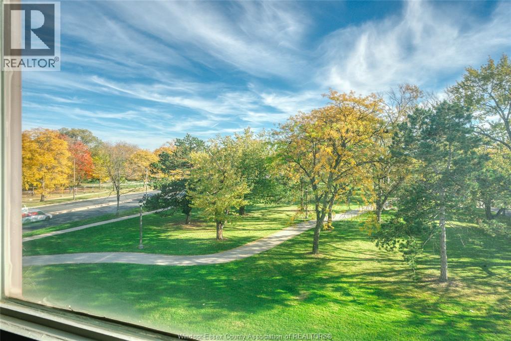 2144 Pelissier Unit# 402, Windsor, Ontario  N8X 1N4 - Photo 15 - 26003143