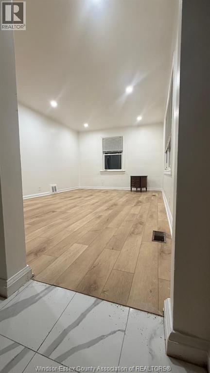 2911 Dominion Boulevard Unit# Upper, Windsor, Ontario  N9E 2N1 - Photo 12 - 26003144