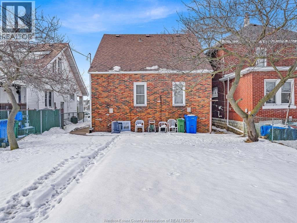 1082 Parent, Windsor, Ontario  N9A 2E5 - Photo 7 - 26003139