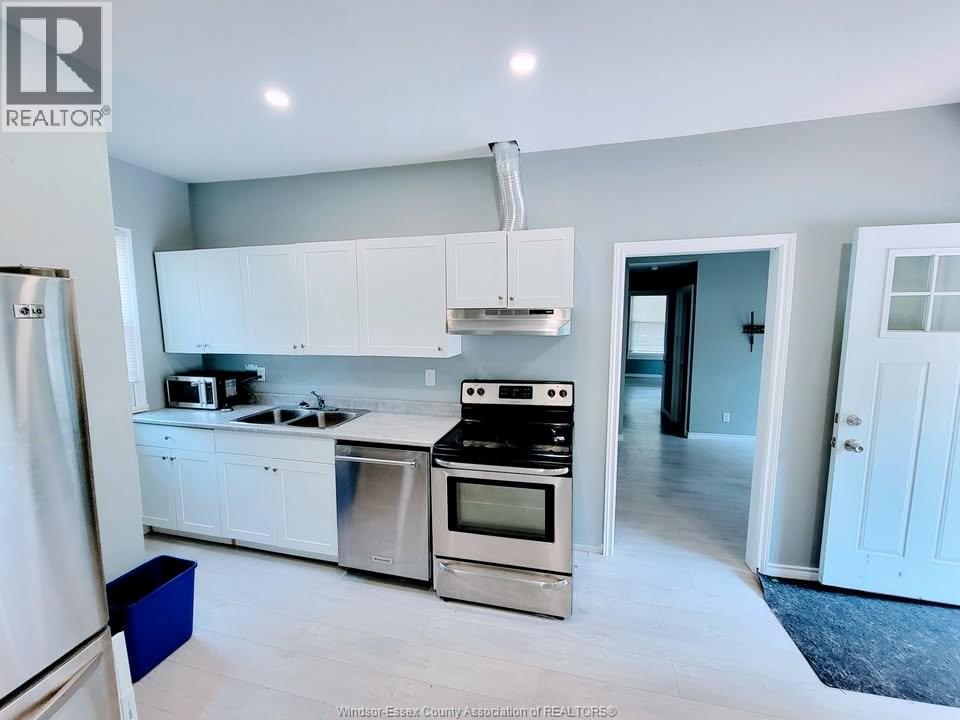 3092 Sandwich Unit# Main, Windsor, Ontario  N9C 1A4 - Photo 14 - 26003112