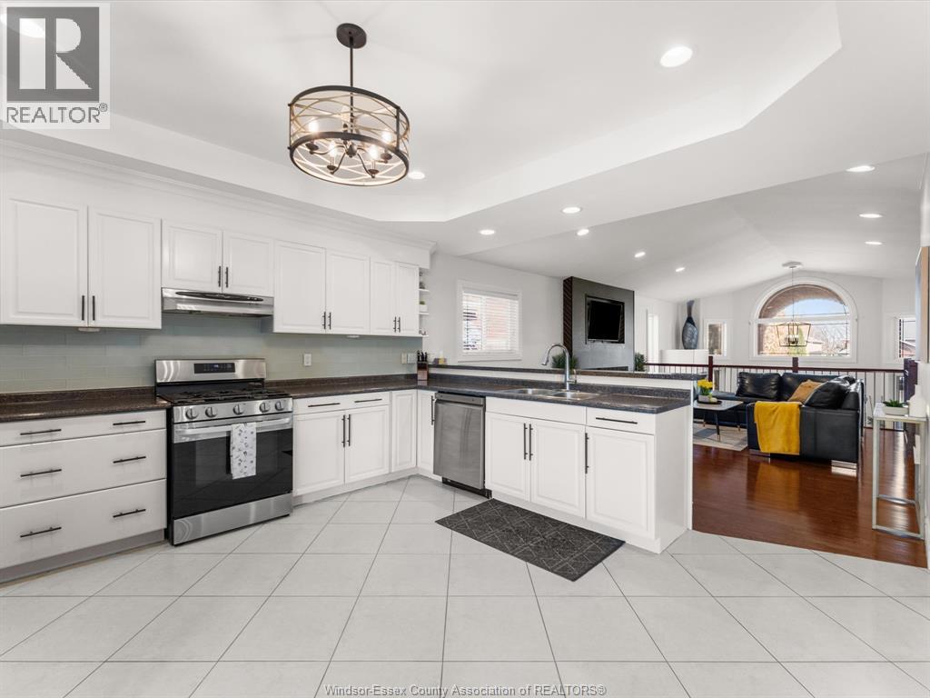 957 Banwell, Windsor, Ontario  N8P 1J3 - Photo 11 - 26003147