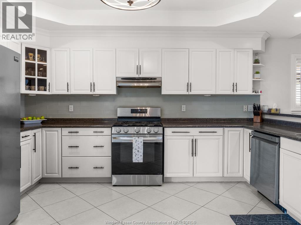 957 Banwell, Windsor, Ontario  N8P 1J3 - Photo 12 - 26003147