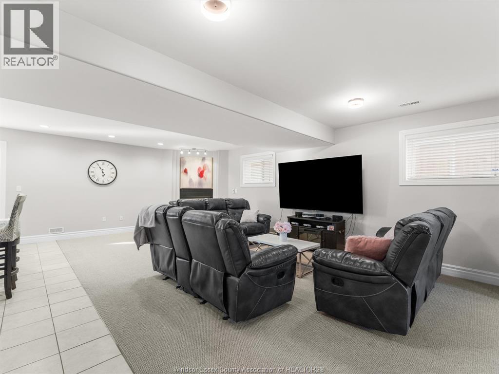 957 Banwell, Windsor, Ontario  N8P 1J3 - Photo 34 - 26003147