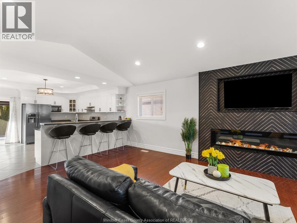 957 Banwell, Windsor, Ontario  N8P 1J3 - Photo 5 - 26003147