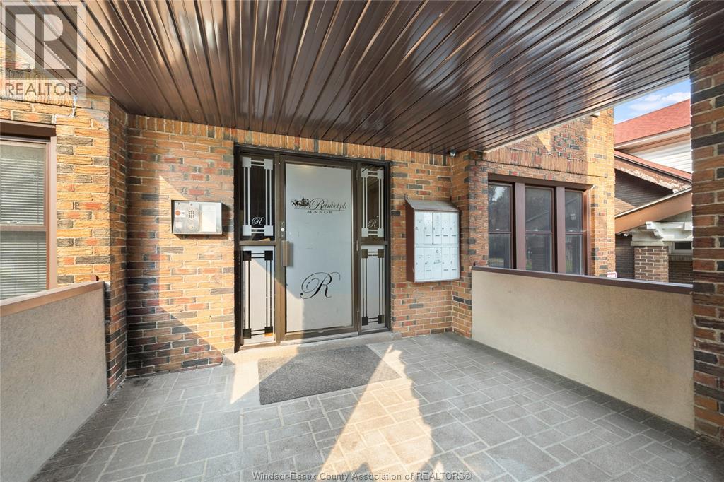 269 Randolph Place Unit# 4, Windsor, Ontario  N9B 2T2 - Photo 2 - 26003018
