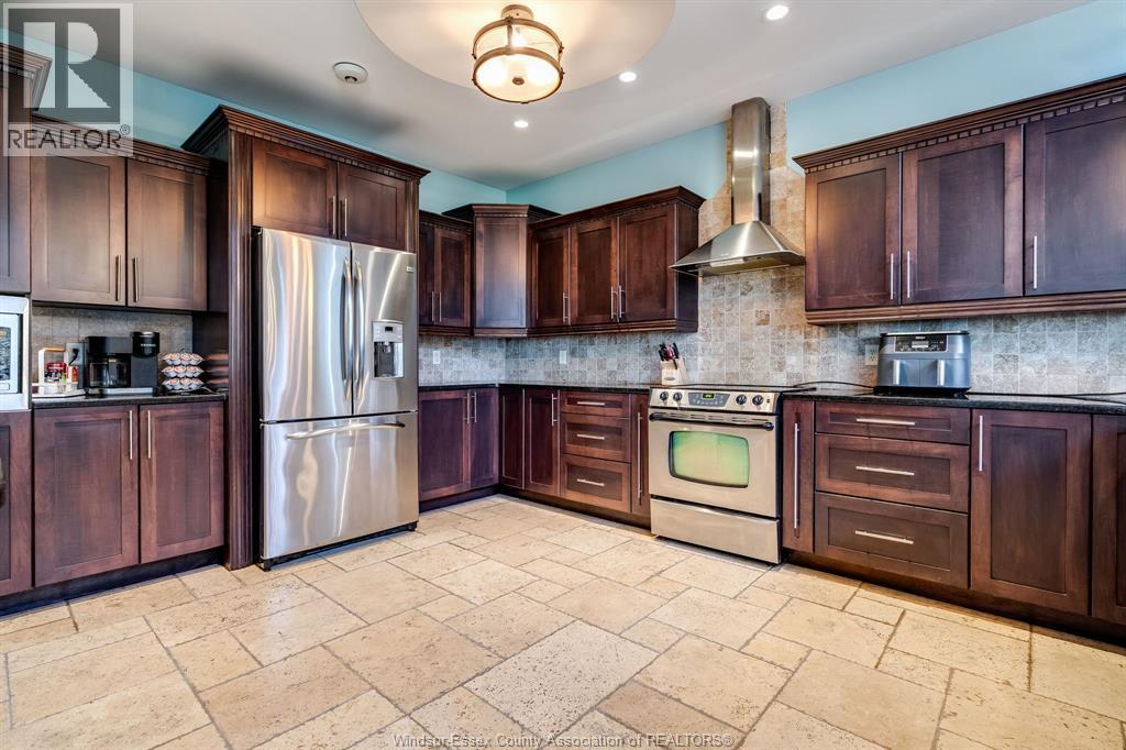 7 Mettawas Lane, Kingsville, Ontario  N9Y 0A2 - Photo 9 - 26003316