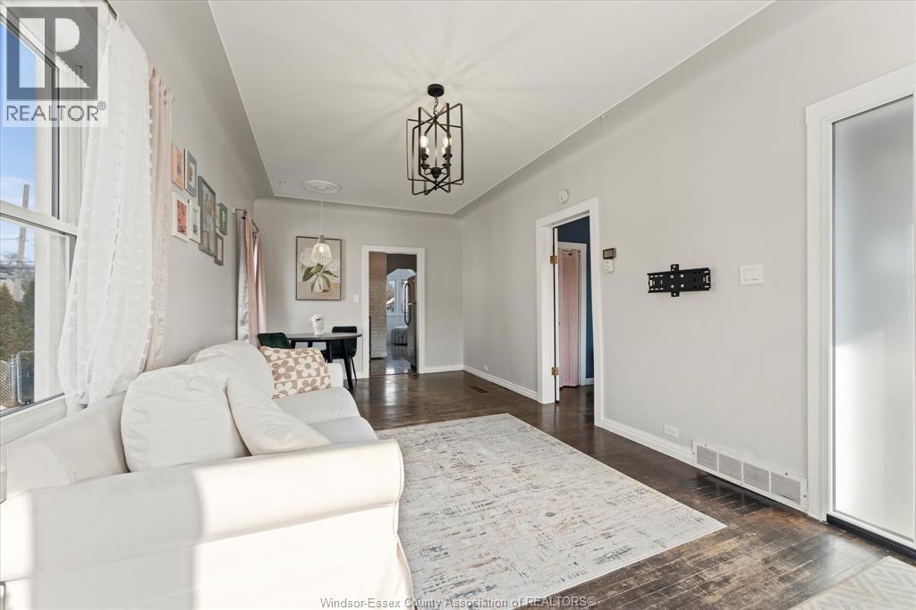 376 Lauzon, Windsor, Ontario  N8S 3L9 - Photo 11 - 26003351