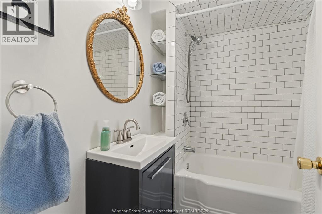 376 Lauzon, Windsor, Ontario  N8S 3L9 - Photo 23 - 26003351