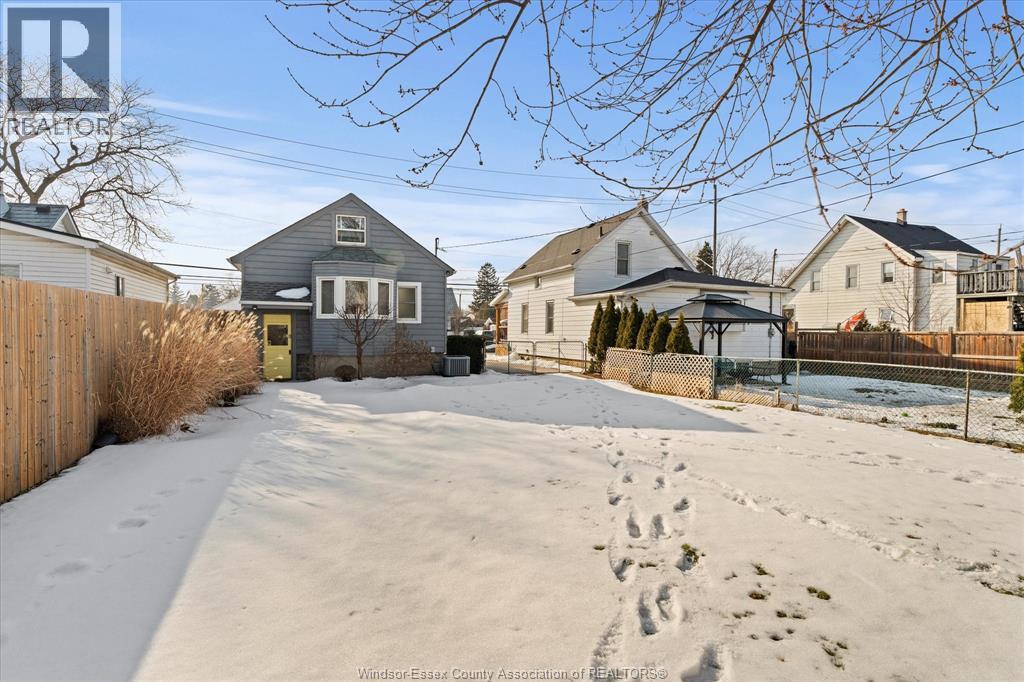 376 Lauzon, Windsor, Ontario  N8S 3L9 - Photo 32 - 26003351